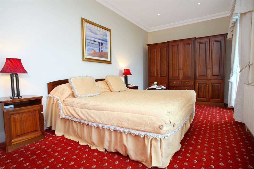 Arnolds Hotel Данфанахи Екстериор снимка