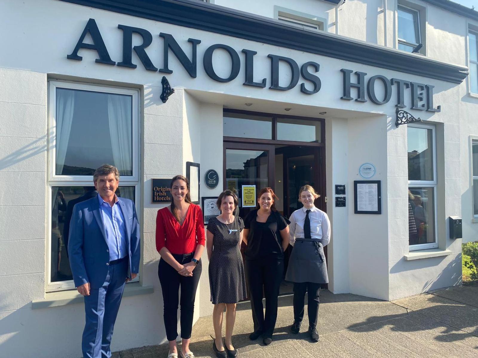 Arnolds Hotel Данфанахи Екстериор снимка